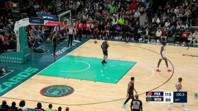 面对前任当然要拿出最好的状态 比尔寻找节奏三分出手一箭穿心