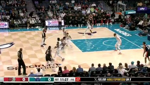 《NBA全场集锦》贝尔坦斯眼疾手快完成抢断 米勒空中接力势如破竹