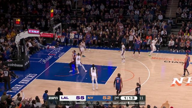 迪温琴佐vs湖人集锦 全场飙中6记三分 拿下26分