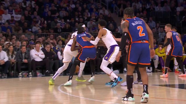 不仅要长得像 球技也要跟上！克里斯蒂不收犯规飚中3+1