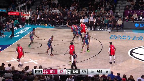 《TOP时刻》28日NBA最佳扣篮 小史密斯快下连线芬尼-史密斯空接炸扣