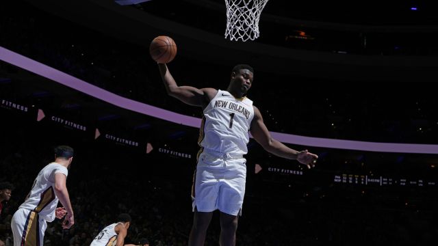 鹈鹕103-95费城 琼斯关键时刻底角三分终结比赛