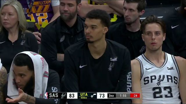 NBA常规赛：马刺vs爵士第3节英文原声回放