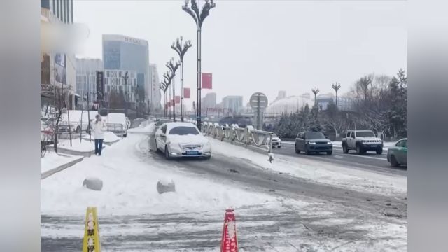 青海:低温降雪天气持续,交通受到影响