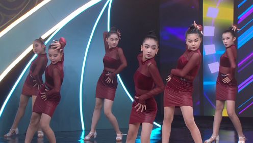 美丽舞蹈学校2024年山东春晚中国交通频道《巅峰舞者》
