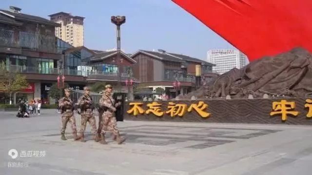 汉中武警:坚守战位 文明执勤 守护旅客平安出行