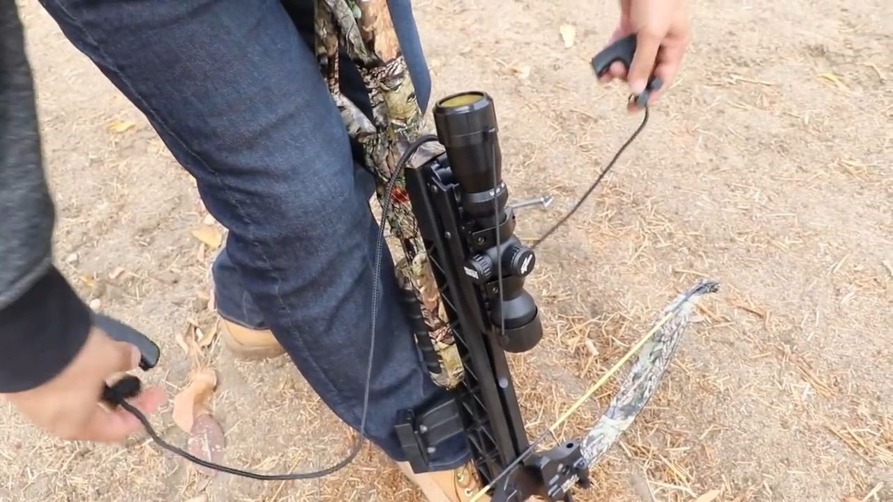 国外合法拍摄野马340反曲弩/小马驹335/追风175弩户外测评娱乐节目