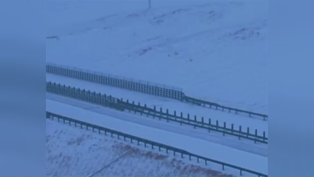 内蒙古锡林郭勒盟:出现大范围降雪天气