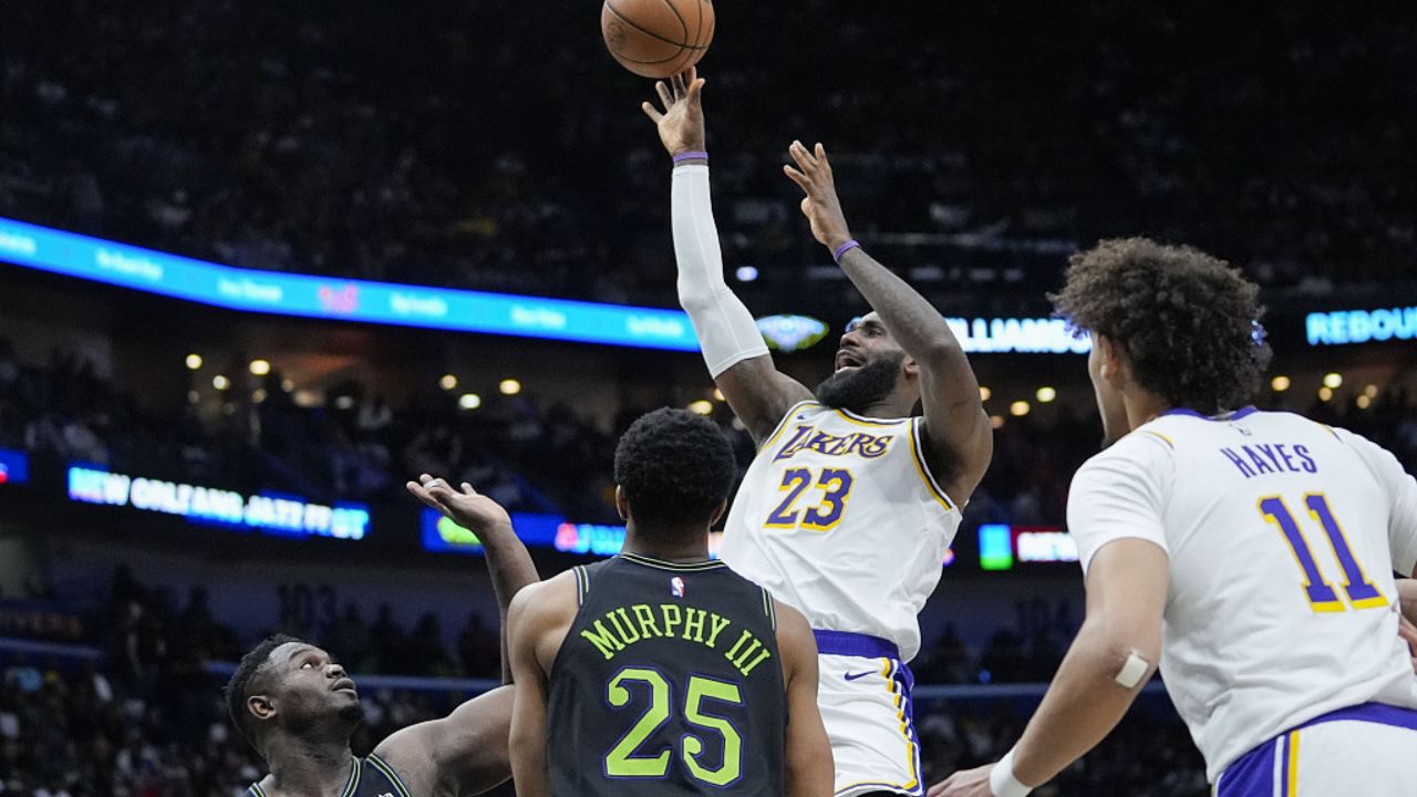 湖人鹈鹕五佳球:詹姆斯炮弹传球 英格拉姆极限压哨三分