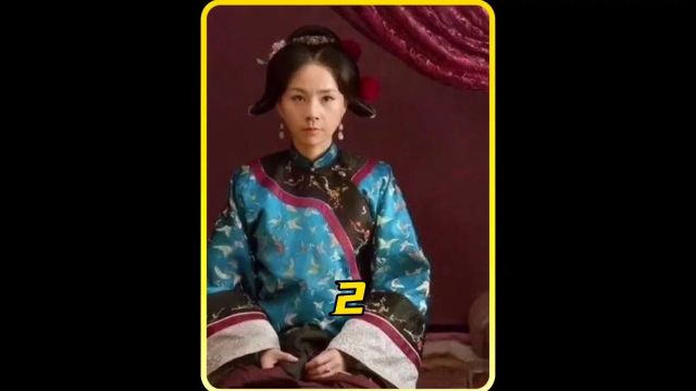 女人生产之时,竟遇狠毒婶子,用竹板压肚子