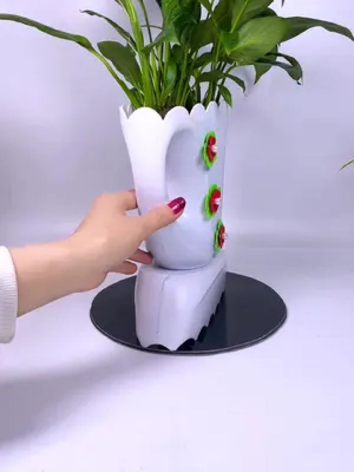 洗衣液瓶子改造 #变废为宝 #手工 #自制花盆