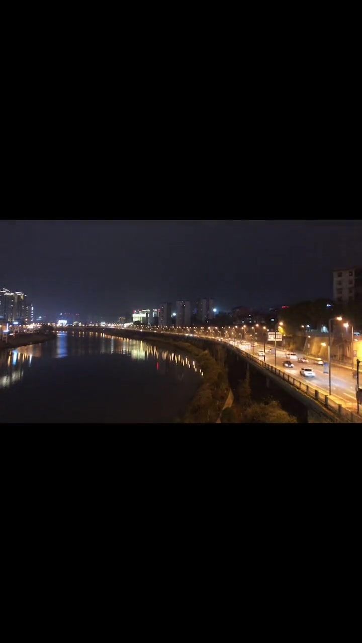 城市的夜晚 #夜景 #每个人都在奔赴各自不同的人生