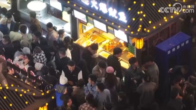 宁夏银川:怀远夜市美食多,假期三天游客超15万人次