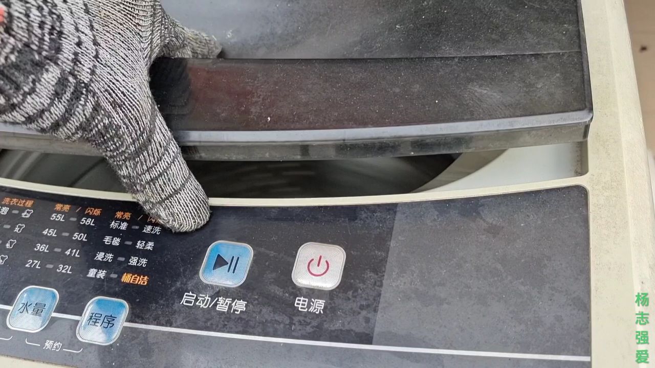 洗衣机不脱水,脱水的时候内桶不转,换皮带,维修好,解决方法