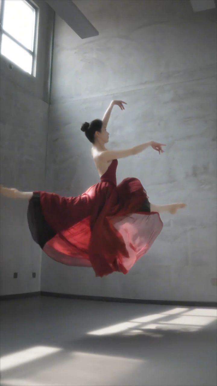 别让我在黎明时刻流泪#你还爱我吗#氛围感舞蹈#唯美意境