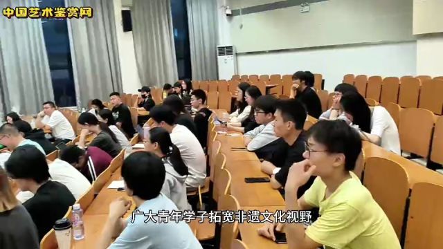 湖北小曲非遗传承人姚俐玲:曲艺多进校园增强文化自信