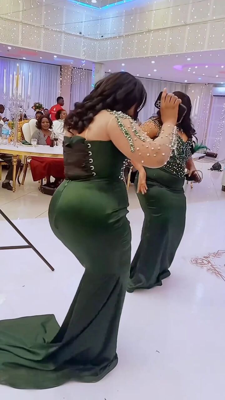 林宗颖在意大利: 非洲风情婚礼,新娘伴娘一起跳舞庆祝这幸福的好日子