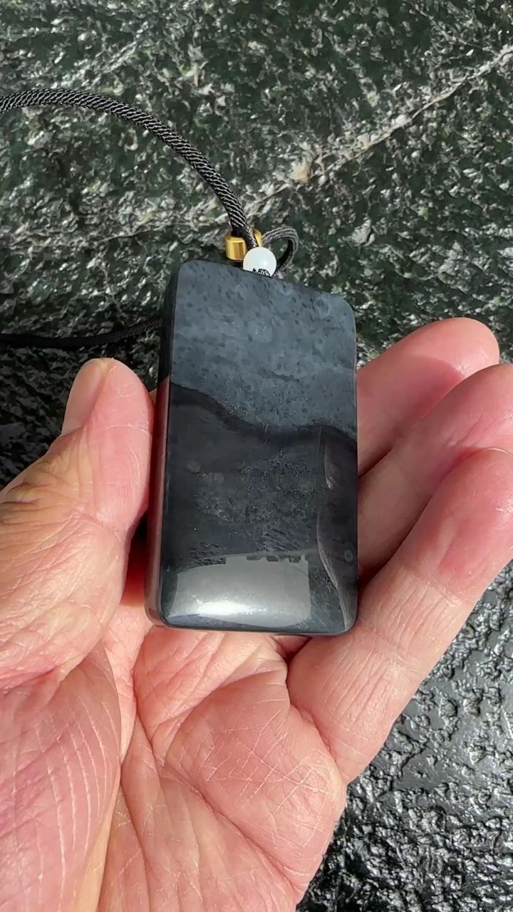 和田籽料青花平安无事牌,水墨意境简约古朴
