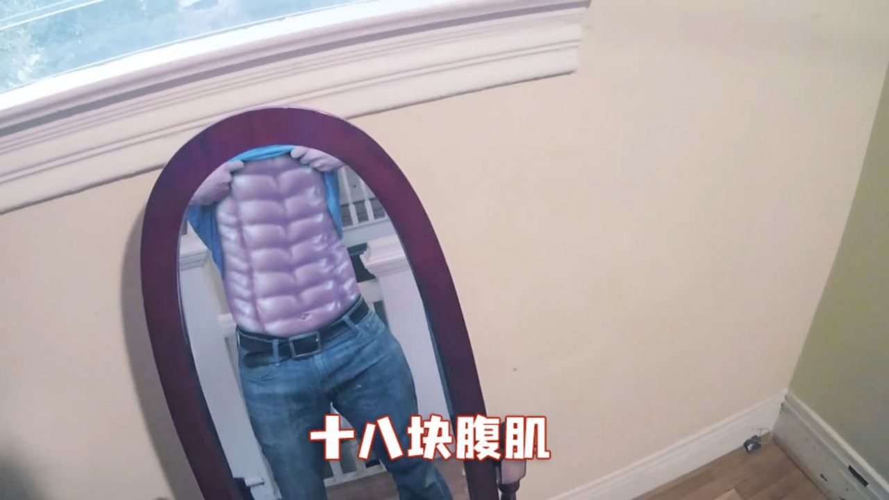 男人靠着锻炼和控制饮食,竟练就出十八块腹肌.