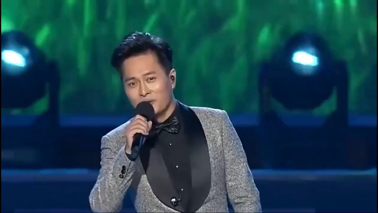 云飞,刘欢,刀郎同唱一首歌,伴奏突然消失,谁的唱功更胜一筹