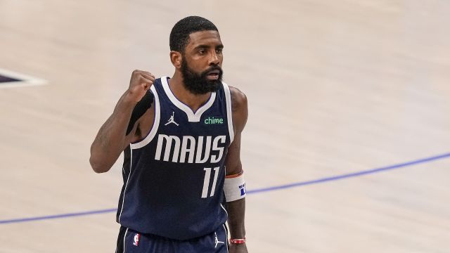 欧文vs凯尔特人集锦 状态回暖轰下35分依旧难求一胜