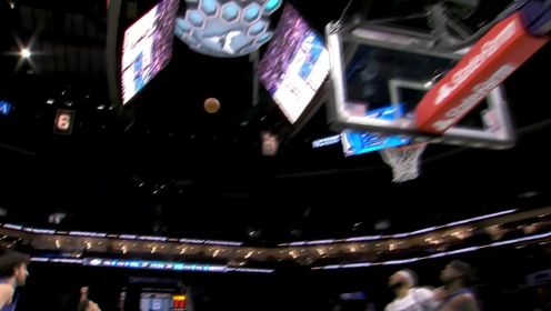 《NBA全场集锦》内线一柱擎天 加福德抢板二次进攻打成2+1