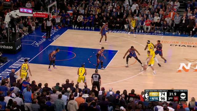 NBA季后赛：步行者vs尼克斯第3节英文原声回放