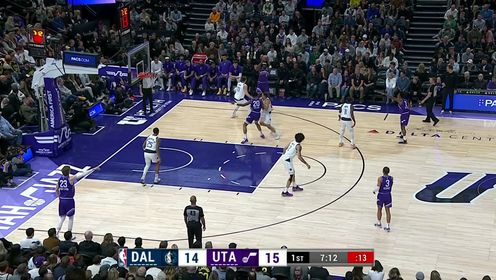 《NBA全场集锦》一点就飞可还行 柯林斯接球起飞单手暴扣