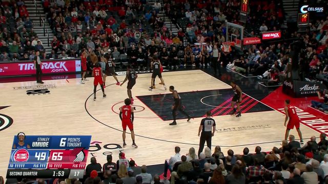 禁区得心应手！格兰特梦幻脚步过掉防守翻身上篮