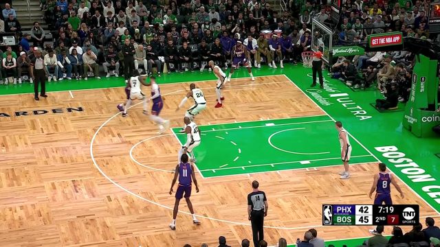 一寸长一寸强！太阳内线双高镇守篮下 连续前场篮板进攻得手