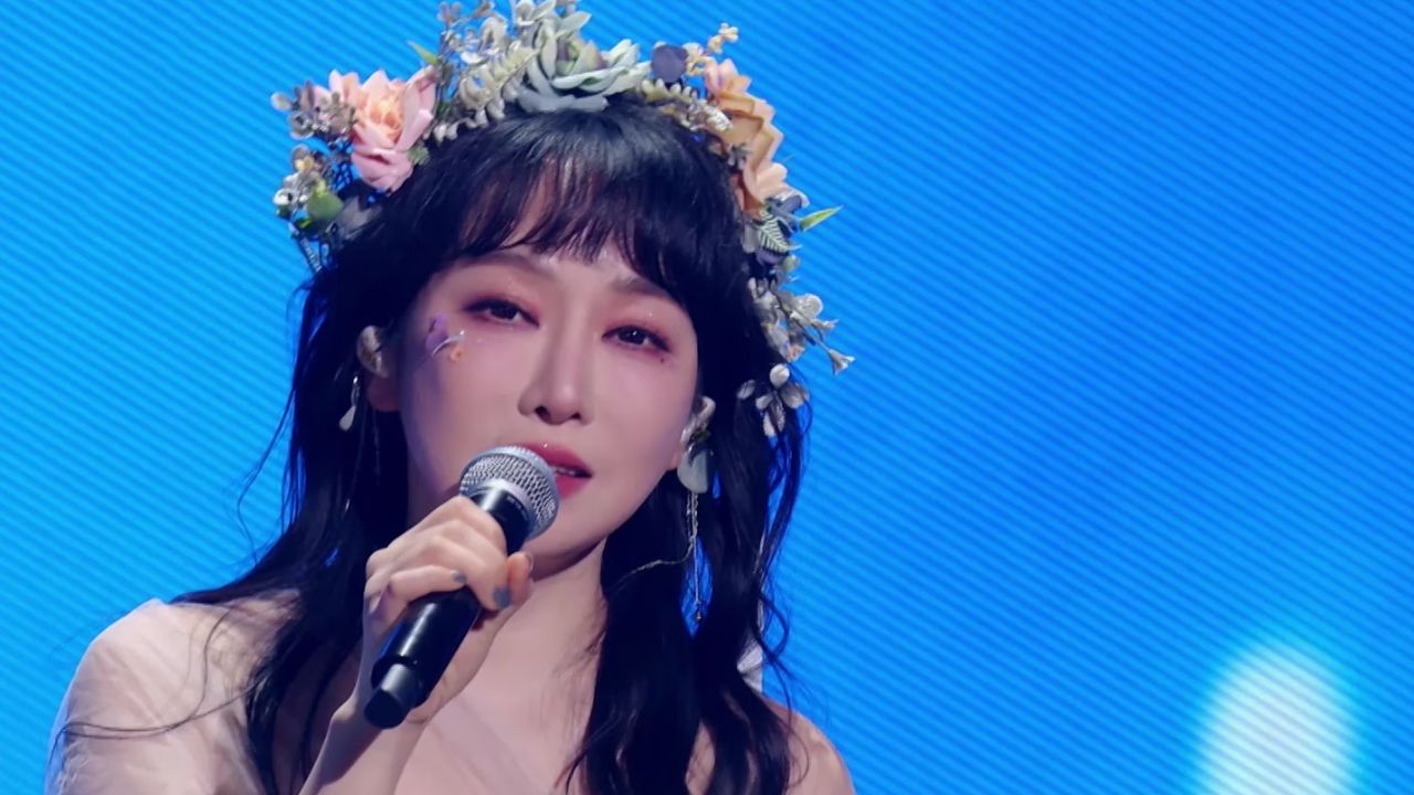 开口跪!萨顶顶惊艳献唱原创歌曲《拾光》