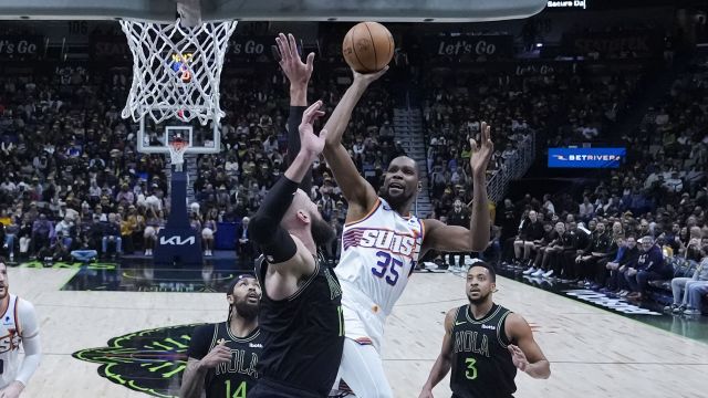 杜兰特vs鹈鹕集锦 全场拿下26分5篮板正负值高达+25