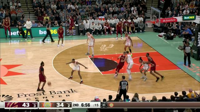 难度系数拉满！莫布利假动作点飞防守依然将球稳稳投进