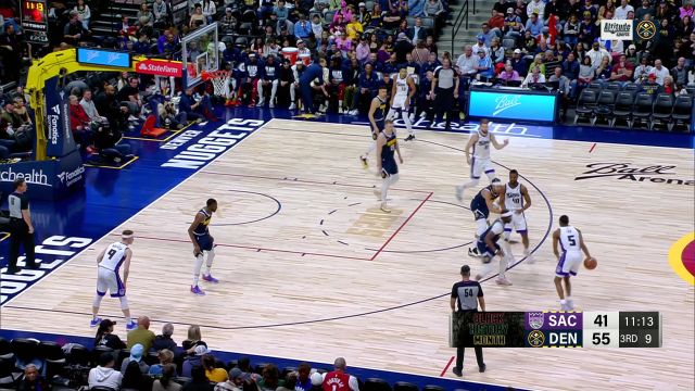 眼观六路耳听八方！福克斯击地妙传助攻萨博尼斯强打2+1