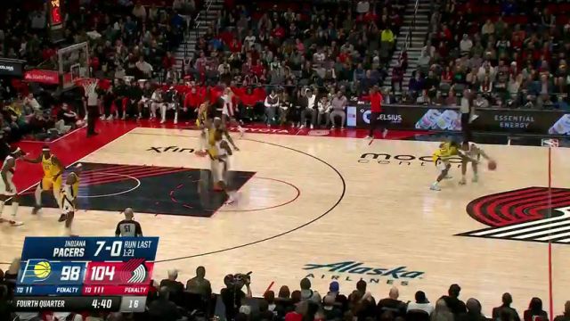 步行者vs开拓者第4节英文原声回放