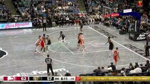 《NBA全场集锦》【回放】老鹰vs灰熊第3节英文原声回放