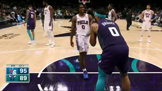 NBA常规赛：76人vs黄蜂第4节英文原声回放