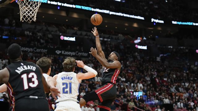 魔术95-121热火 热火多点开花7人得分上双轻取魔术