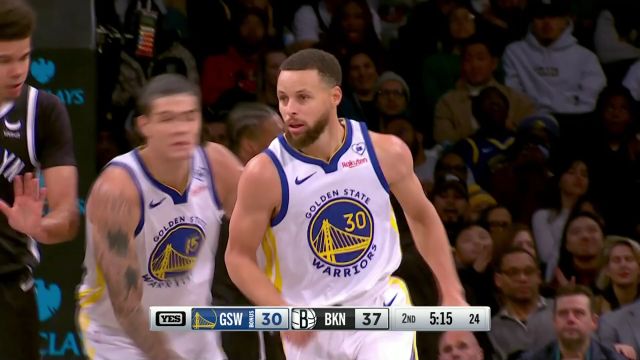 关键时刻还得看库里 库里里外兼修迫近分差