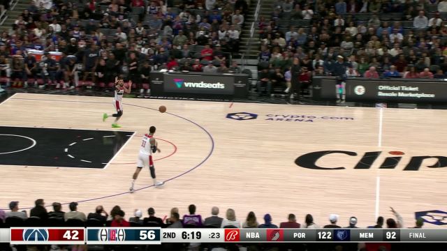 得赶紧想办法止血！阿夫迪亚突破分球奥莫鲁伊篮下吃饼