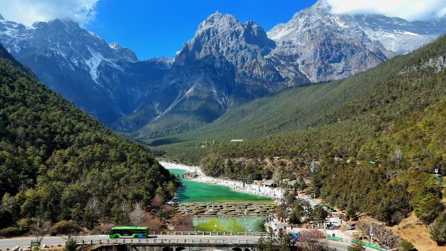 丽江玉龙雪山蓝月谷景区这里的风景你喜欢吗