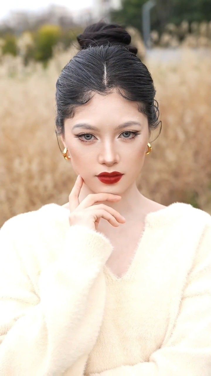 大红唇浓妆在室外光线下真的不能看吗?