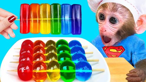 有趣的小猴子：邦邦挑战吃彩虹糖葫芦串串，五彩斑斓的甜蜜挑战开始啦！