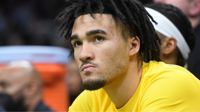 湖人连遭伤病打击！席菲诺接受腰椎微创椎间盘切除手术，预计伤缺3个月