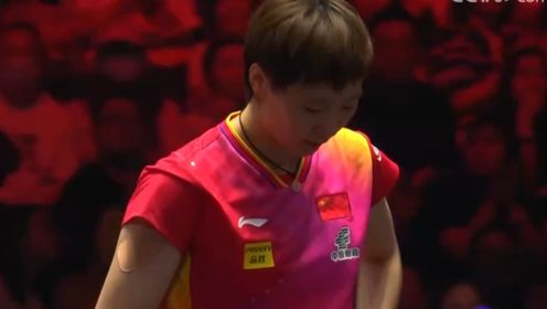 乒乓球，王曼昱获得新加坡大满贯赛女单冠军