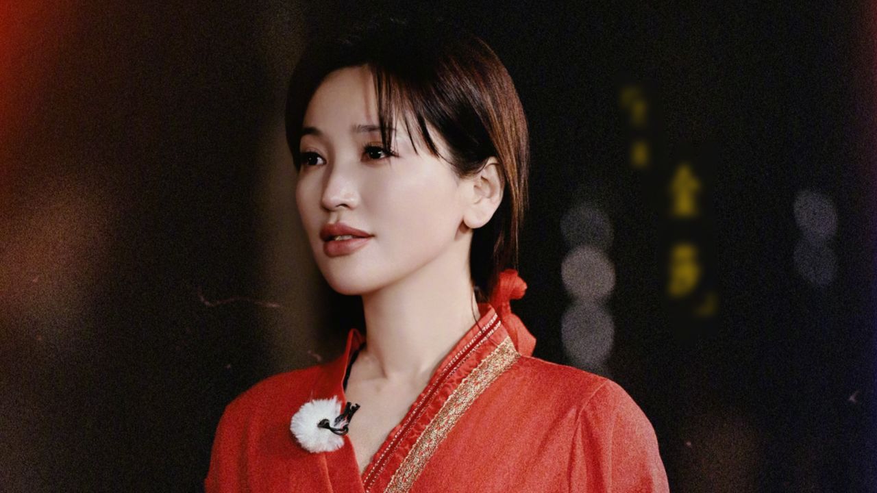 金莎化丑妆和小男友视频,问长这样还喜不喜欢自己,秀恩爱被吐槽