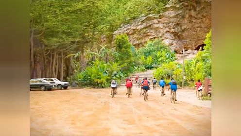 泰国洞穴救援：13名少年与命运的较量