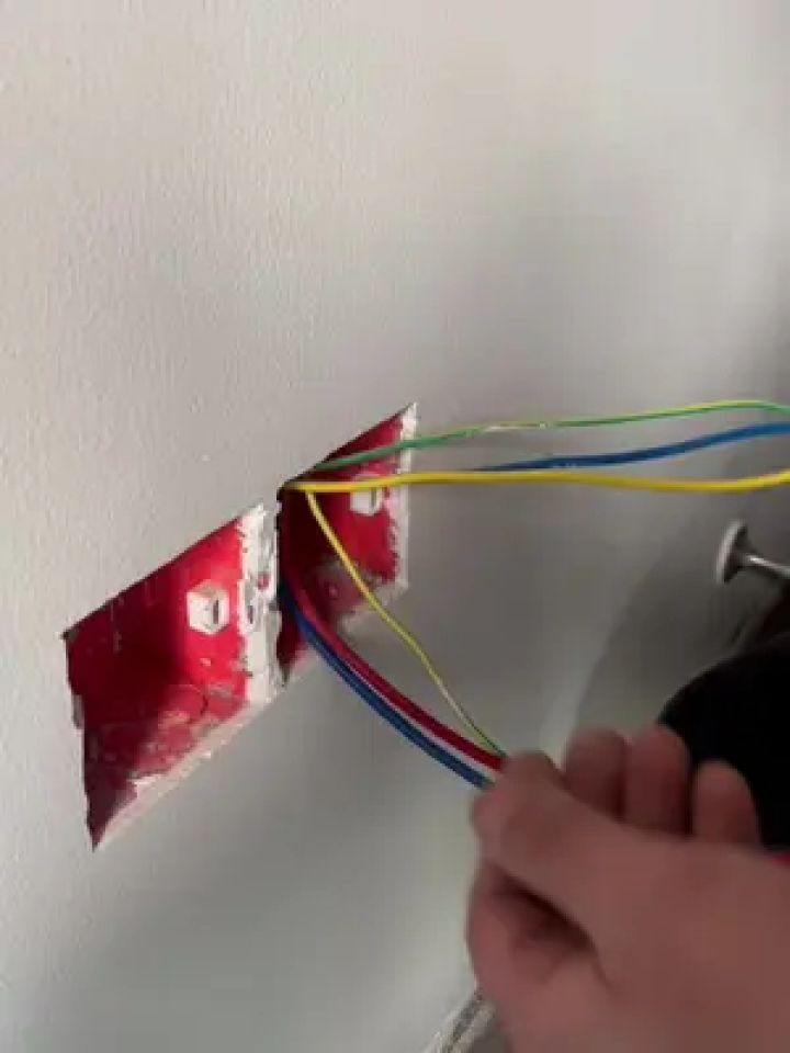 开关插座安装 #电工接线技巧 #水电安装