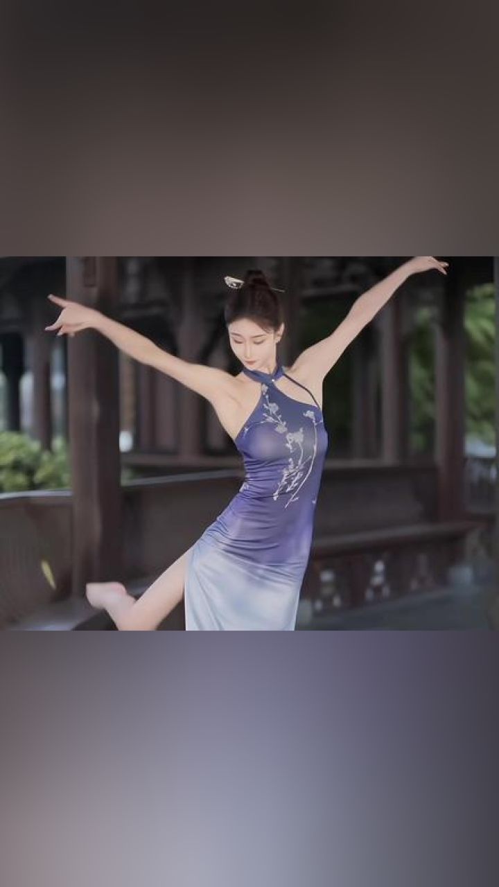 身上有股劲是学不来的 我称之为感觉#青花瓷 #古典舞 #旗袍 #卡点