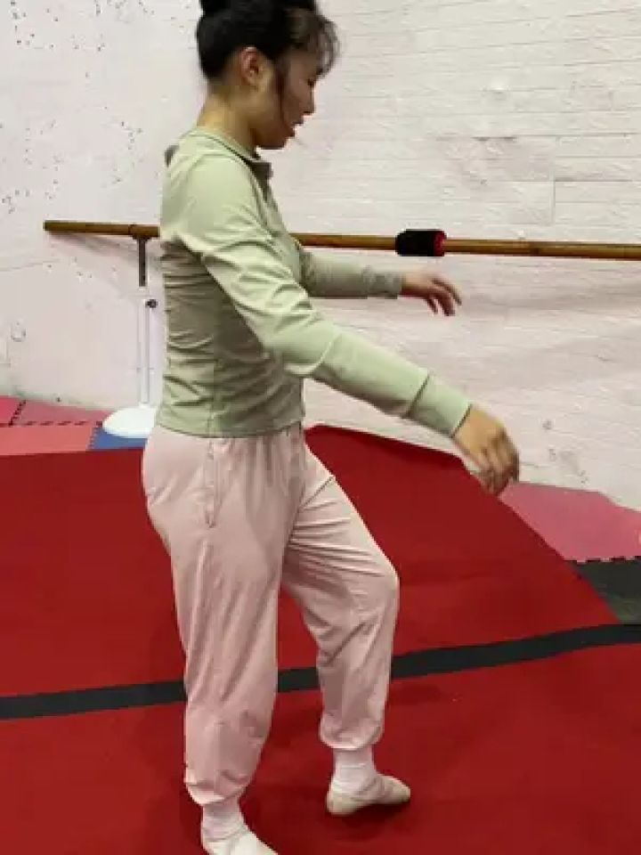 女生后桥#舞蹈生 #舞蹈技巧